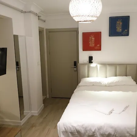 Agion Living Taksim Cihangir Apartment